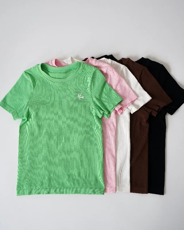 Ribbed Seamless T-Shirt- 5 Pack-- Iron Safe Non-Iron Wrinkle Free
