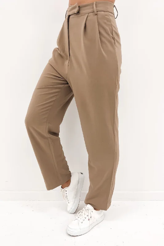 Avia Pant Taupe Chic Capri Pants
